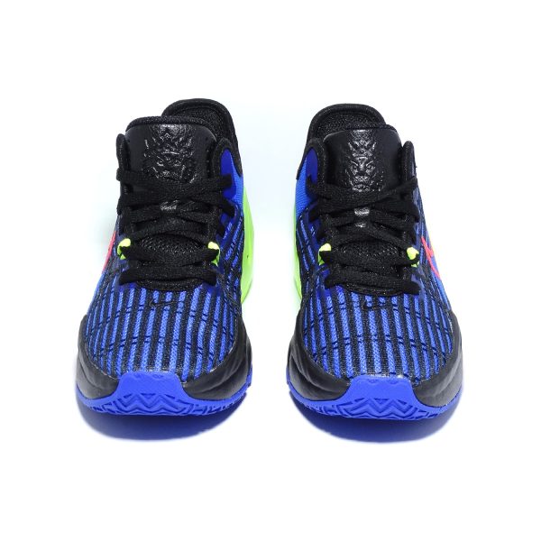 ZAPATILLAS DE BALONCESTO PREMIUM EN AZUL INTENSO CON DETALLES ROJOS