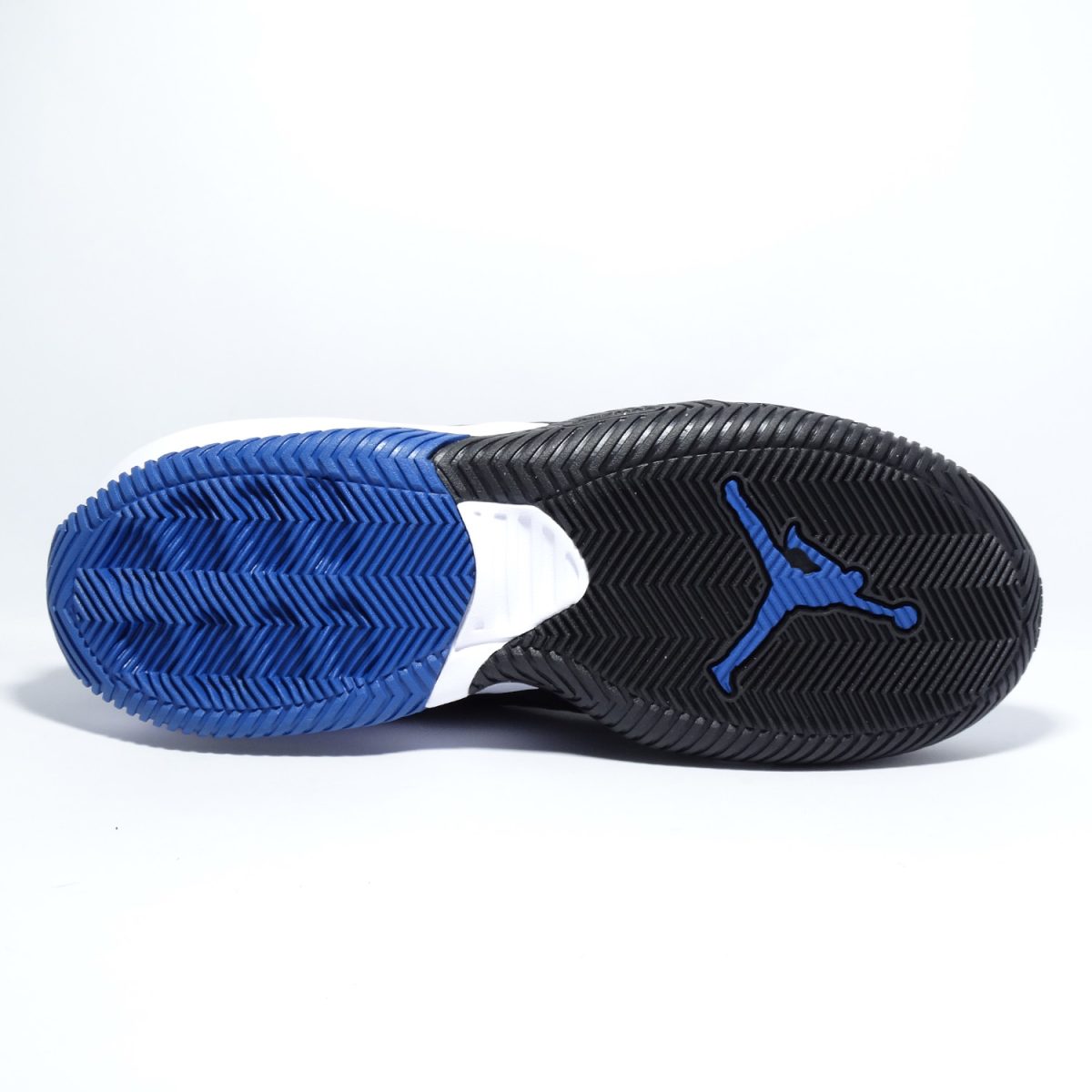 ZAPATILLAS PREMIUM DE CORTE ALTO -MEDIO EN COLOR DOMINANTE EN AZUL MARINO - Imagen 4