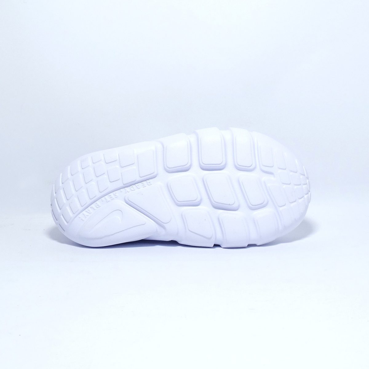 ZAPATILLAS BLANCAS SIN CORDONES CON DETALLES METALICOS - Imagen 3