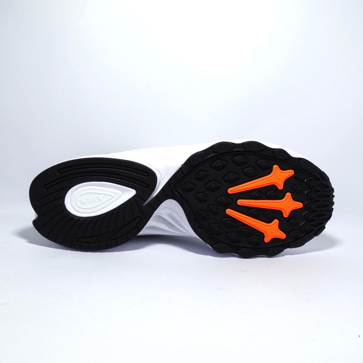 ZAPATILLAS PREMIUM DINAMICAS CON SILUETA ATLETICA - Imagen 3