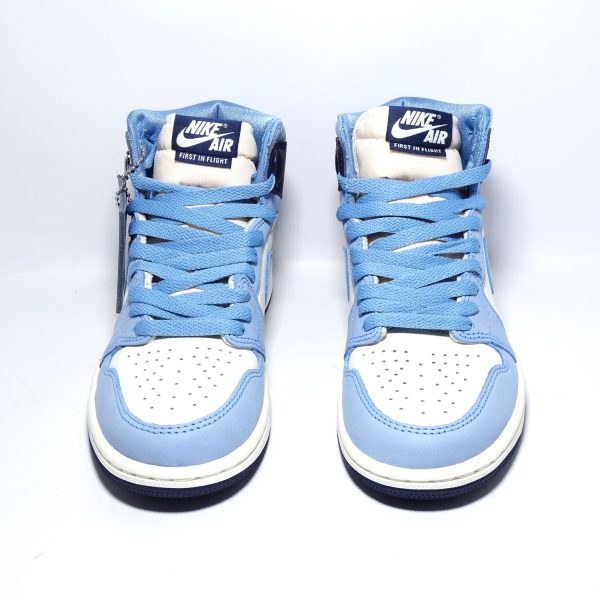 ZAPATILLAS PREMIUM URBANAS DE CORTE ALTO EN TONO AZUL INTENSO Y OSCURO