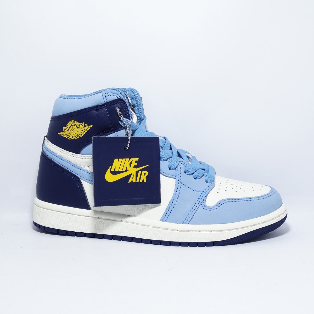 ZAPATILLAS PREMIUM URBANAS DE CORTE ALTO EN TONO AZUL INTENSO Y OSCURO - Imagen 2