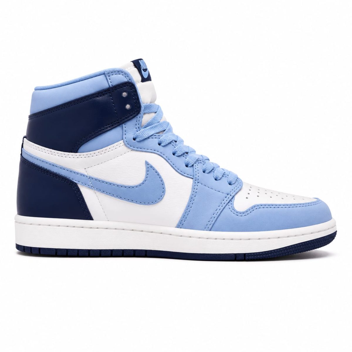 Zapatilla Premium Urbanas De Corte Alto En Tono Azul Intenso Y Oscuro - Imagen 5