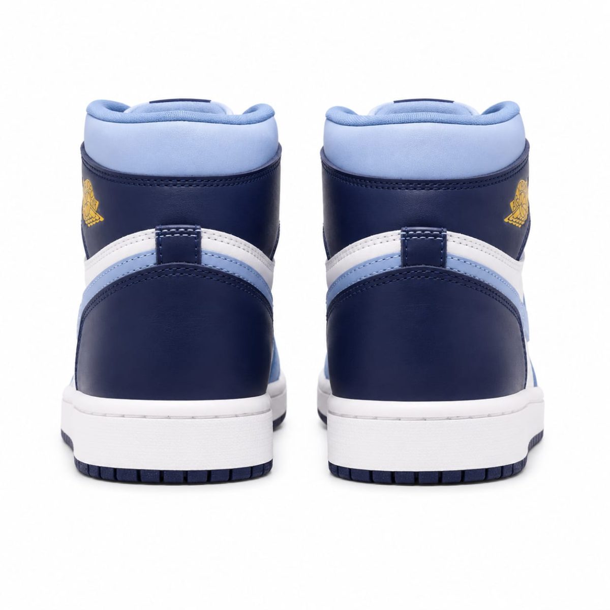 Zapatilla Premium Urbanas De Corte Alto En Tono Azul Intenso Y Oscuro - Imagen 4