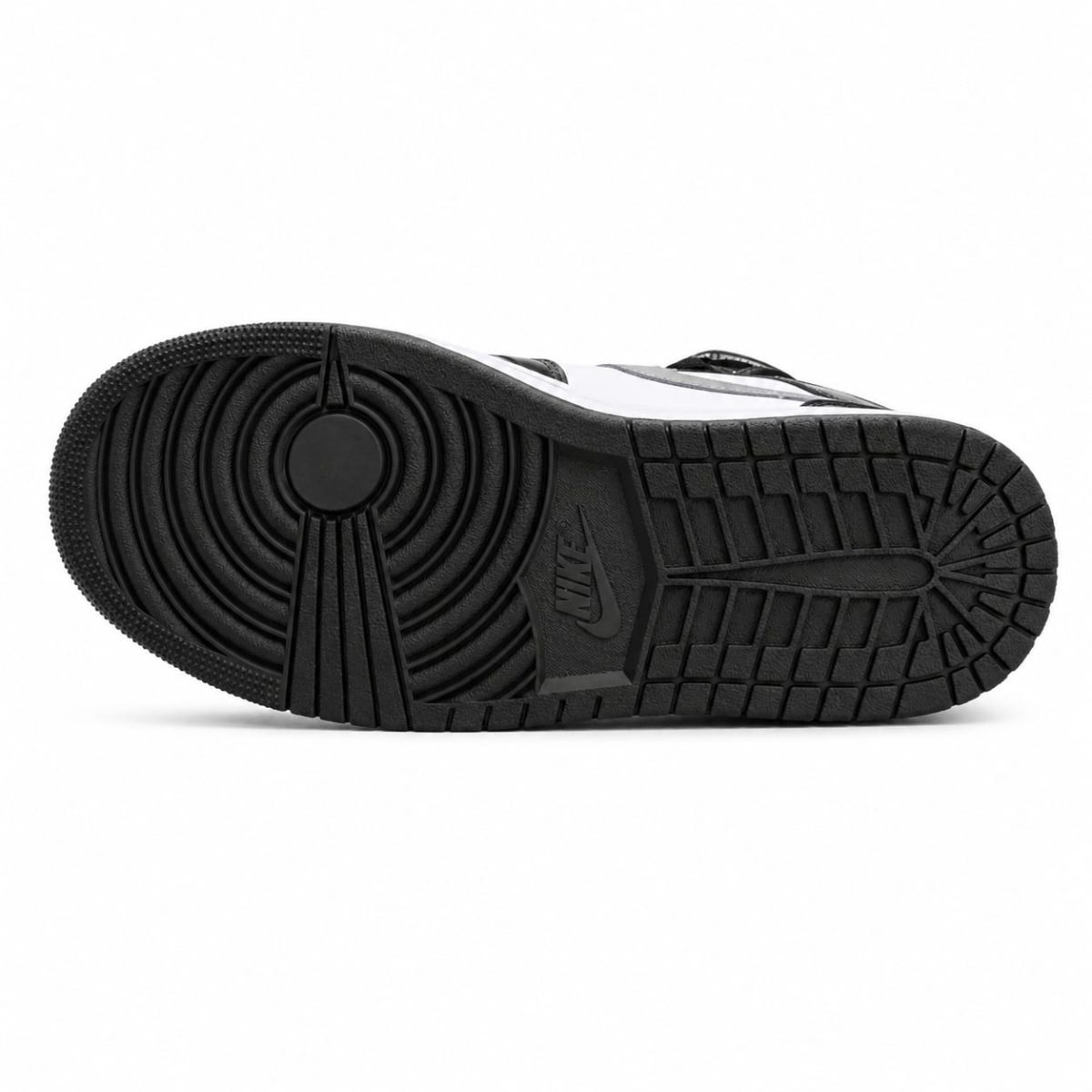 Zapatillas Premium De Caña Media En Negro Con Detalles Metálicos - Imagen 6