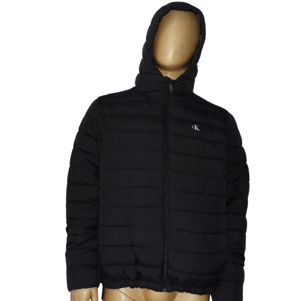 Parka Negra Impermeable Acolchada Logo Blanco