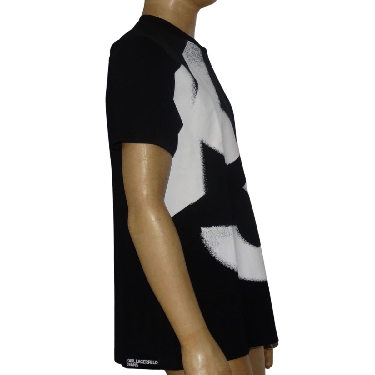 Polera Cuello Redondo Negra Logo Blanco Estilo Graffiti - Imagen 2