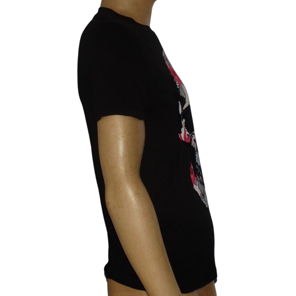 Polera Cuello Redondo Negra Logo Calabera Gamuza Multicolor - Imagen 2