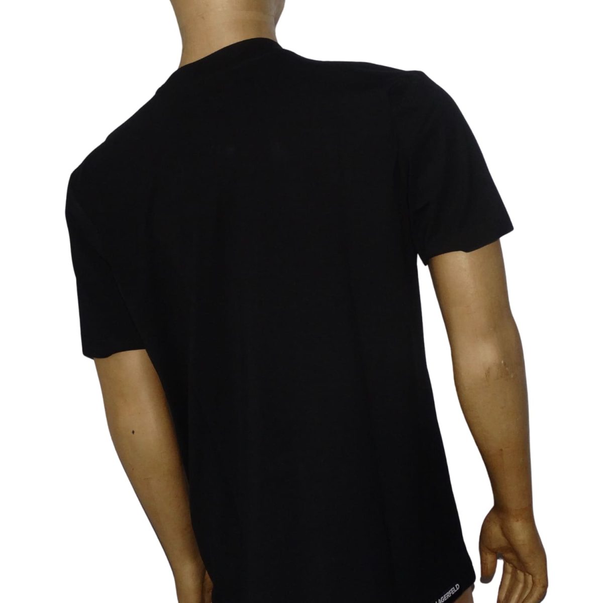 Polera Cuello Redondo Negra Logo Blanco Estilo Graffiti - Imagen 3