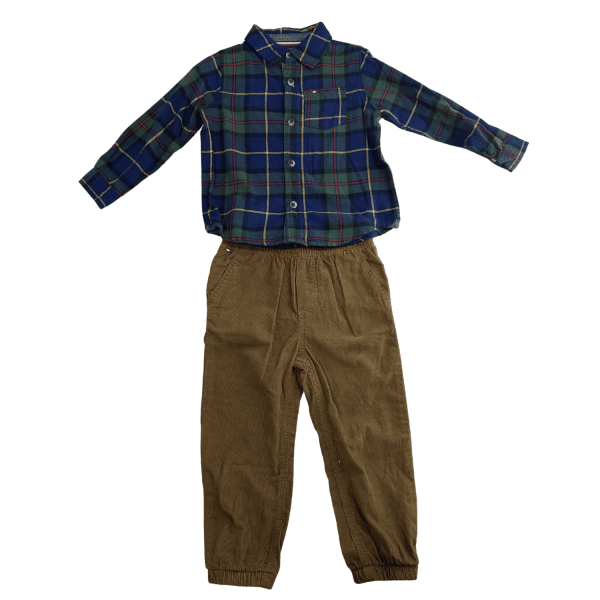 Conjunto Camisa y Pantalón