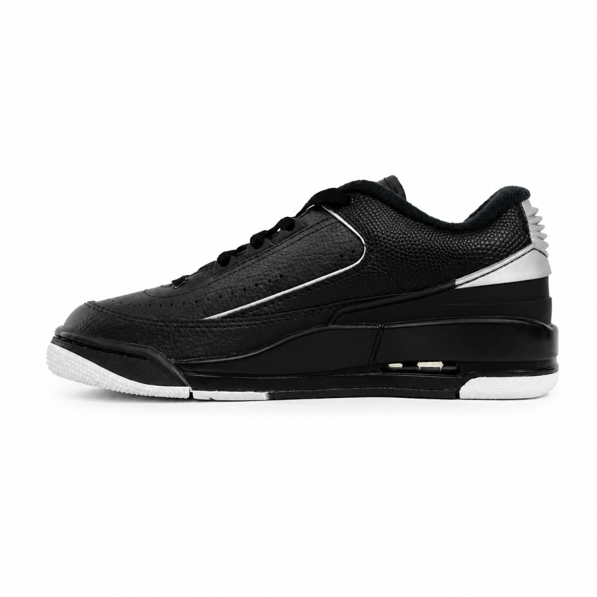 Zapatilla Deportiva Negra Con Detalles Plateados Y Aire En Talón - Imagen 3
