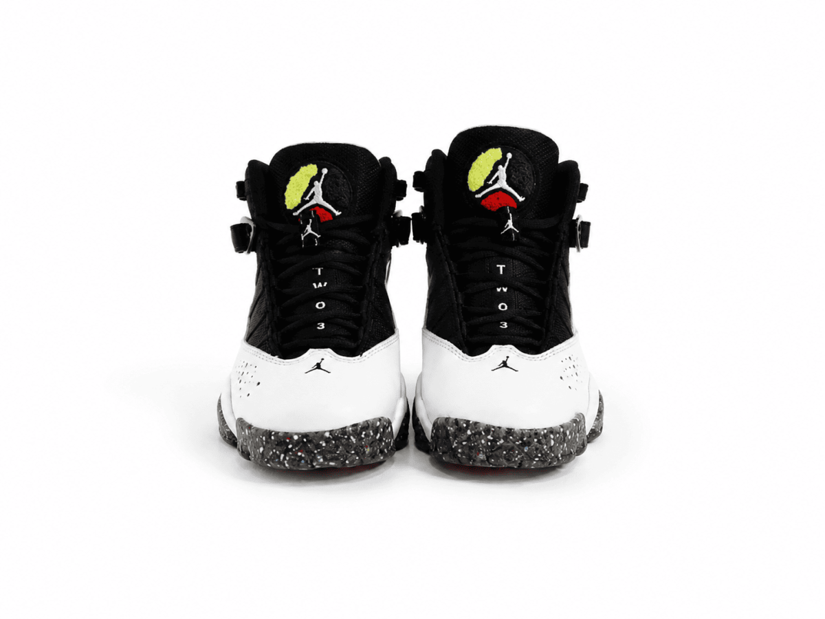 Zapatilla Blanca - Negra Con Caña y Detalles Multicolor - Imagen 2