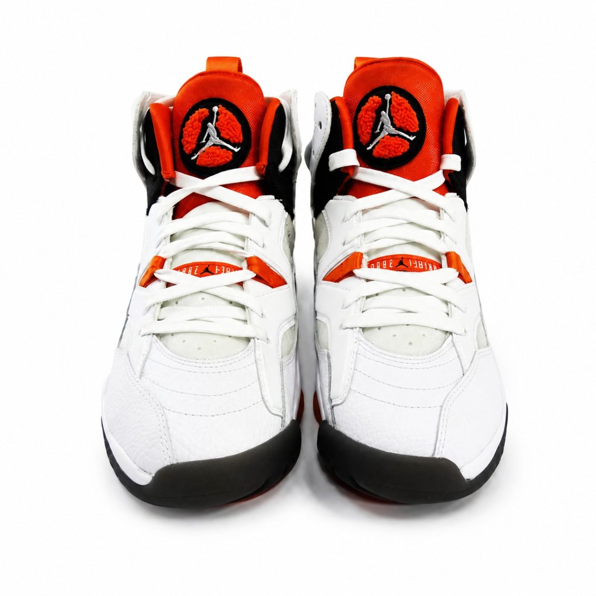 Zapatilla Deportiva Blanca - Negra Con Detalles Naranjos De Media Caña - Imagen 2