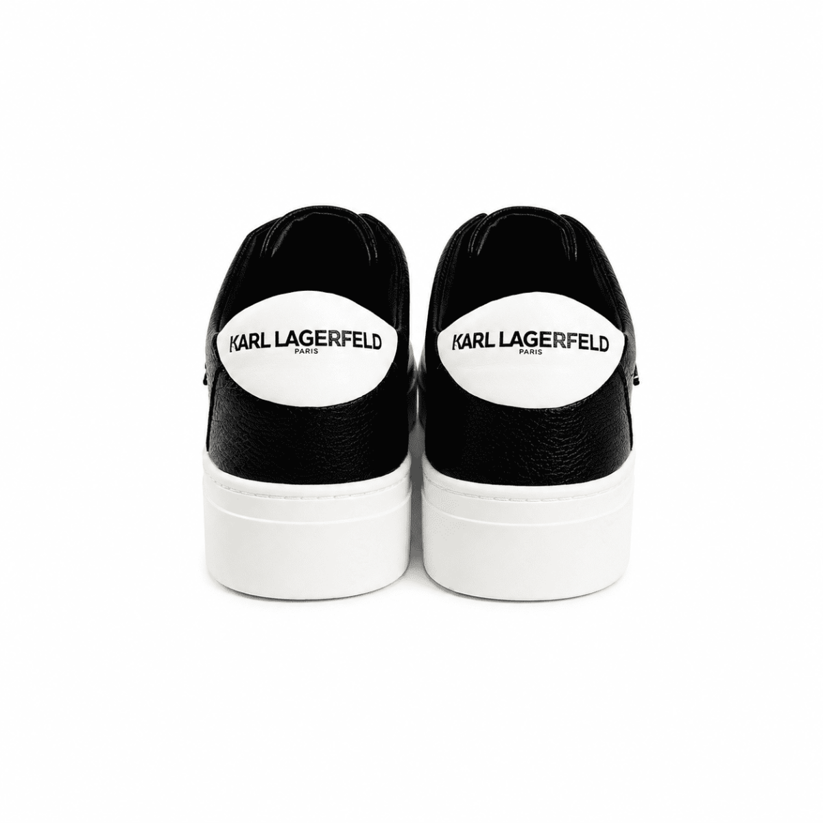 Zapatilla Negra Con Caricatura Lateral - Imagen 4