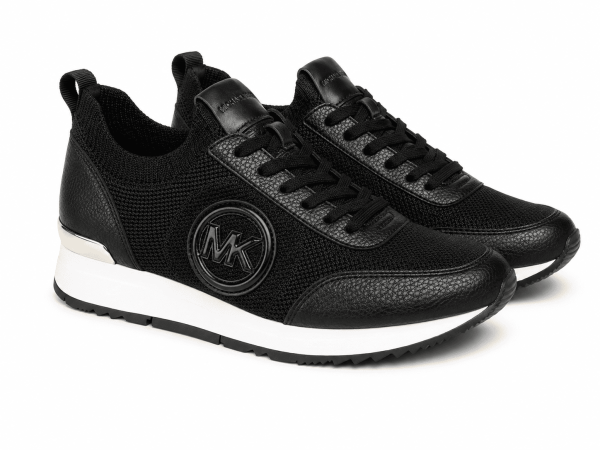 Zapatilla Ajustable Al Tobillo Negra