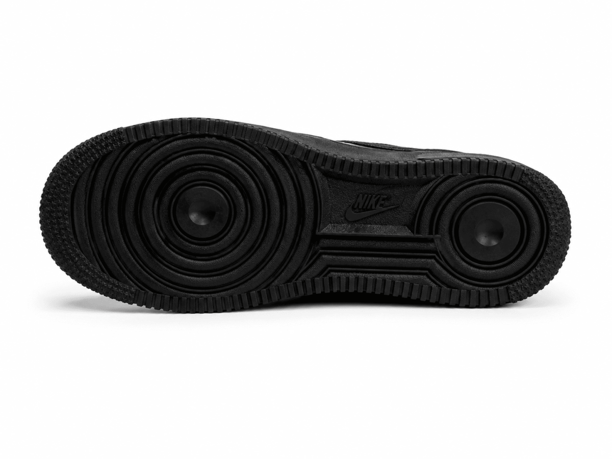 Zapatilla Clásica Total Black - Imagen 5