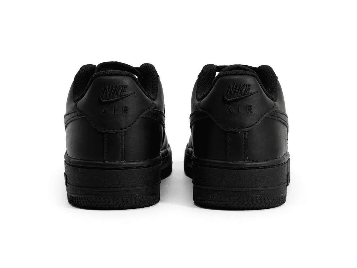 Zapatilla Clásica Total Black - Imagen 4