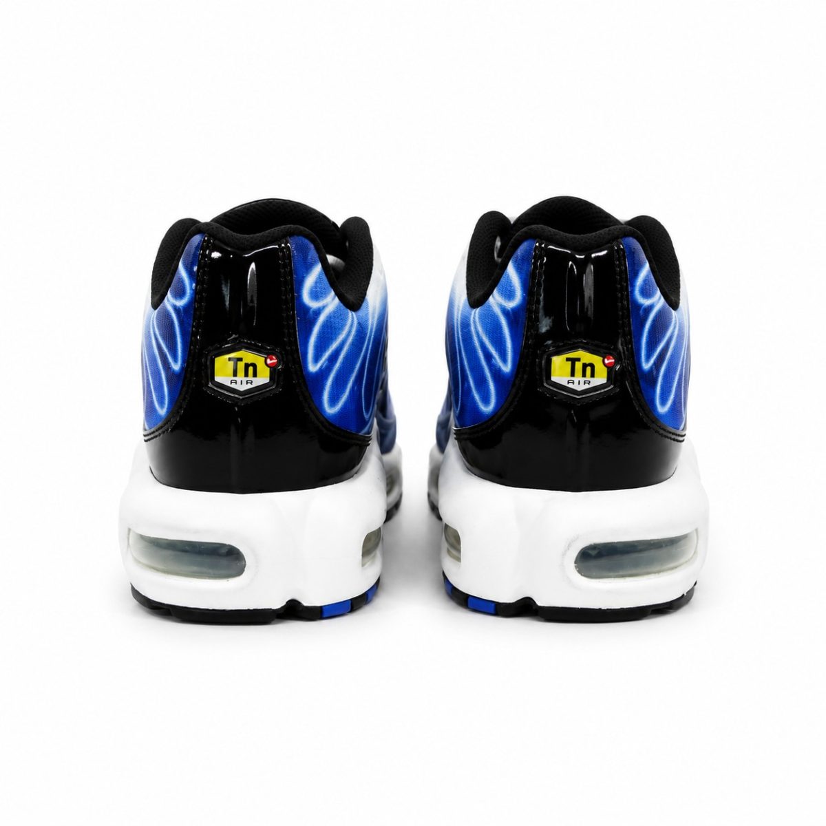 Zapatilla Deportiva Azul - Blanco Con Detalle En Charol Y Aire En la Suela - Imagen 4
