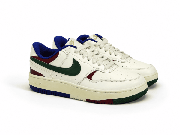 Zapatilla Clásica Blanca Con Detalles Multicolor