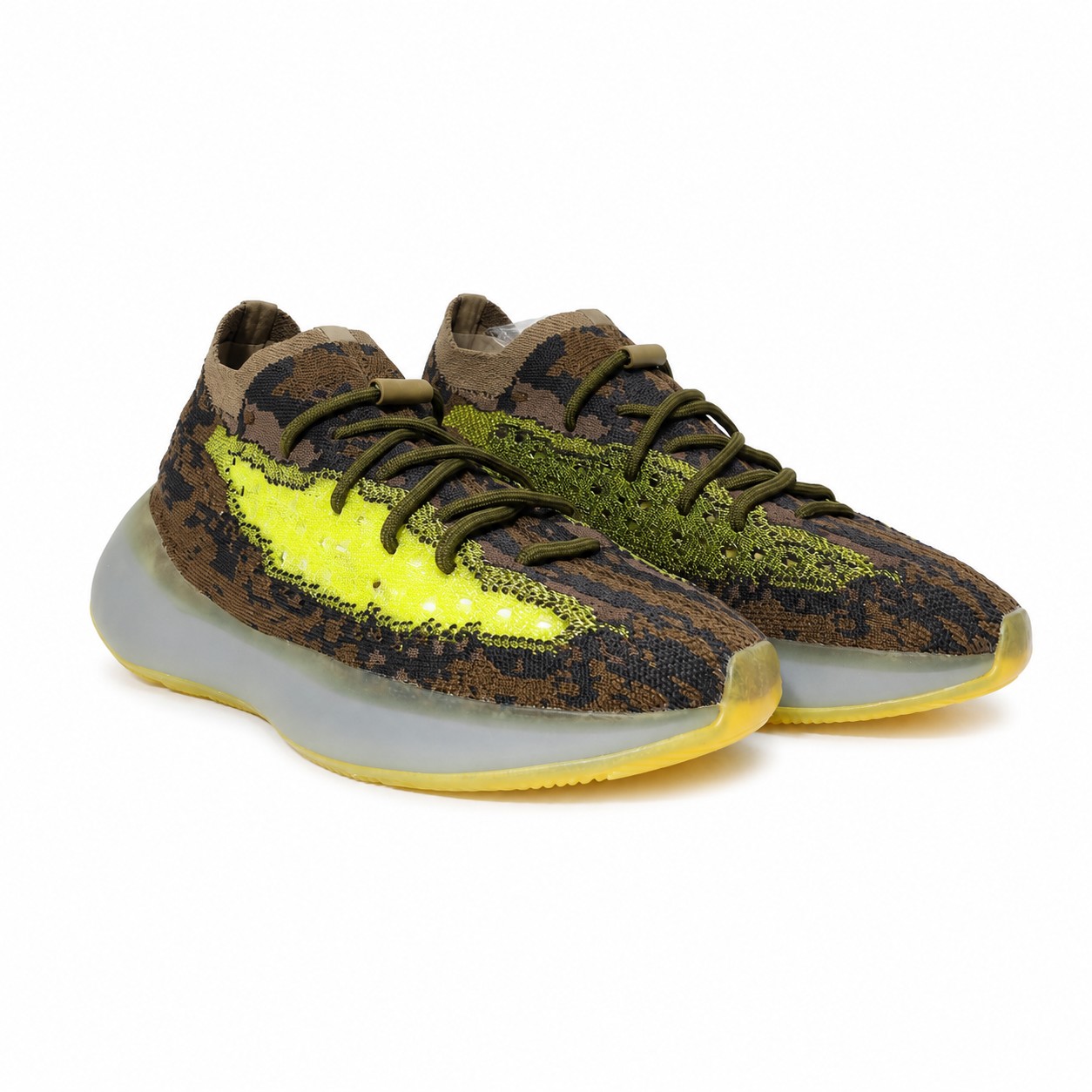 Zapatilla Adidas Yeezy Cafe Zapatilla Deportiva Cafe Con Detalles Amarillos - Negros - Verdes - Imagen 1