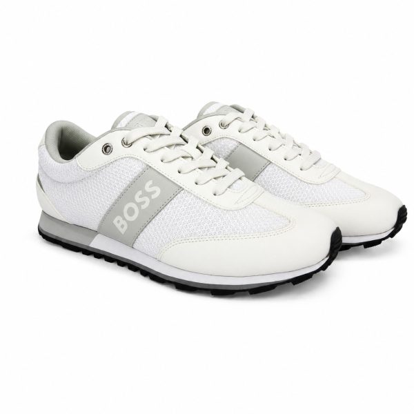 Zapatilla Casual Blanca Con Detalles Gris Claro y Plateado