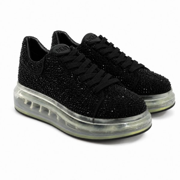 Zapatilla Negra Con Brillos Y Aire