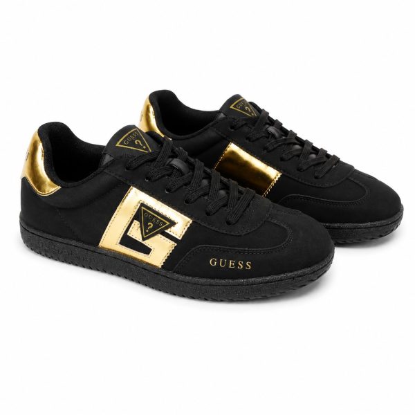 Zapatilla Casual Negra Con Detalles Dorados
