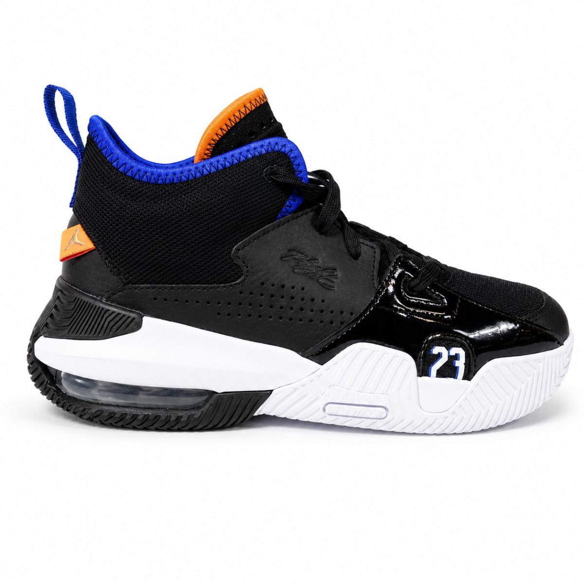 Zapatilla Negra Con Detalles En Azul y Naranjo Con Aire y Media Caña - Imagen 3