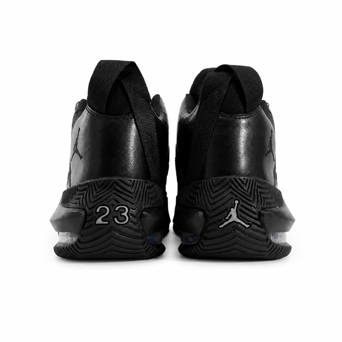Zapatilla Deportiva Negra Con Caña y Aire En La Suela - Imagen 4