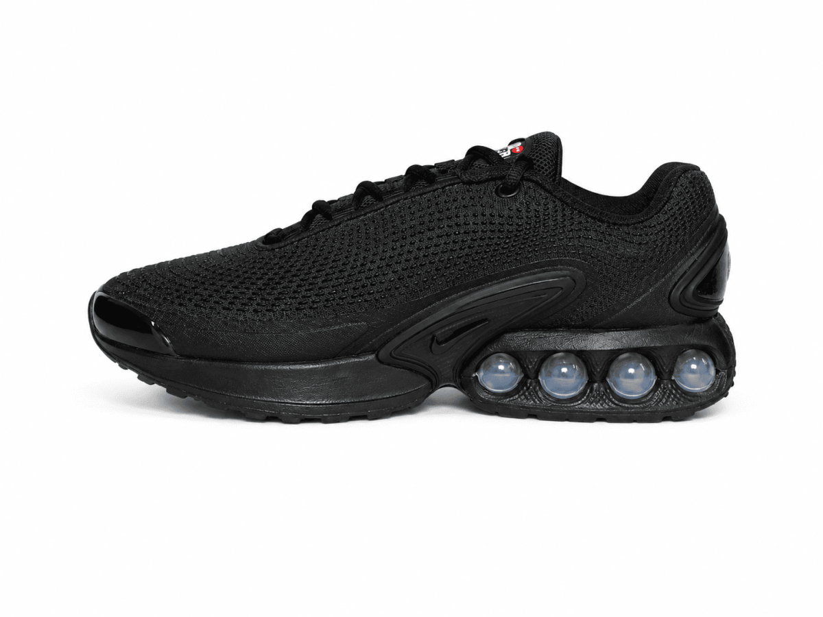 Zapatilla Negra Con Aire y Relieves - Imagen 5