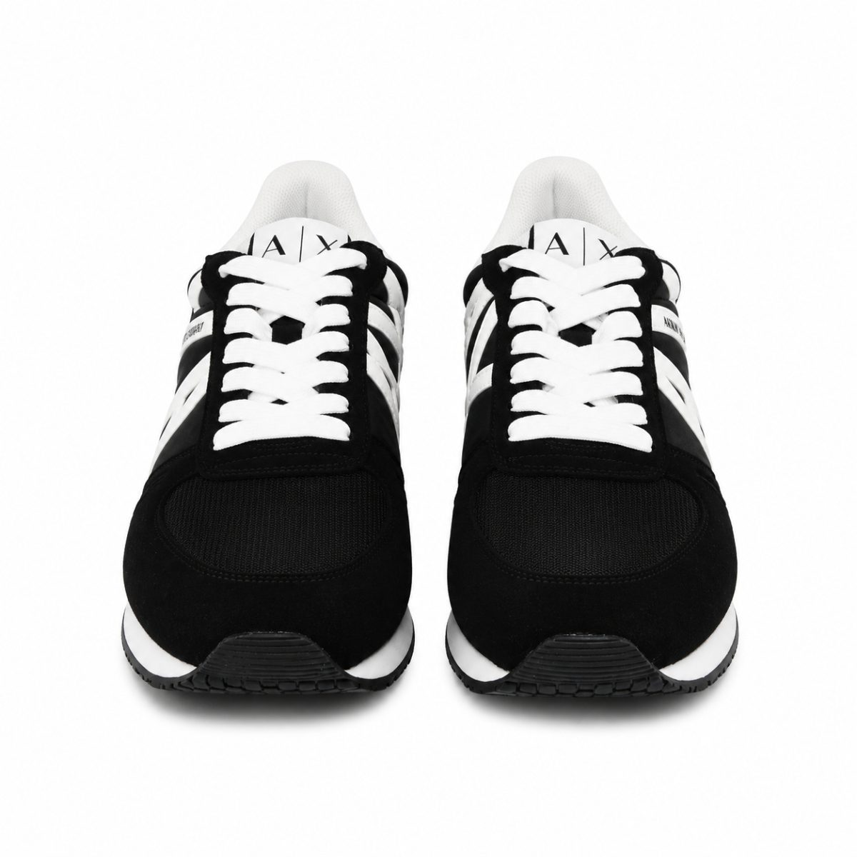 Zapatilla Casual Negra Con Logo Lateral Blanco - Imagen 2