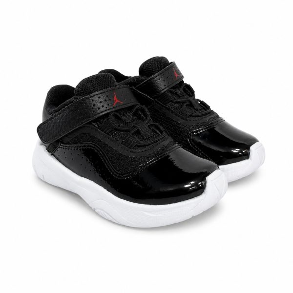 Zapatilla Deportiva Negra - Blanca Con Detalles En Charol