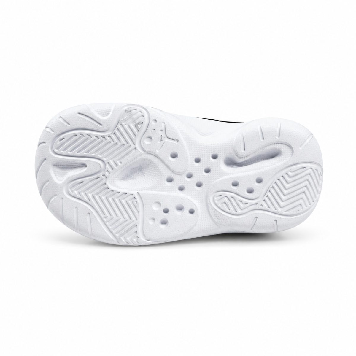 Zapatilla Deportiva Negra - Blanca Con Detalles En Charol - Imagen 6