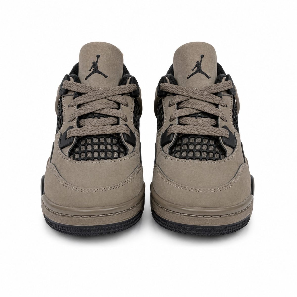 Zapatilla Deportiva Café Piedra Con Detalles En Negro y Blanco - Imagen 2