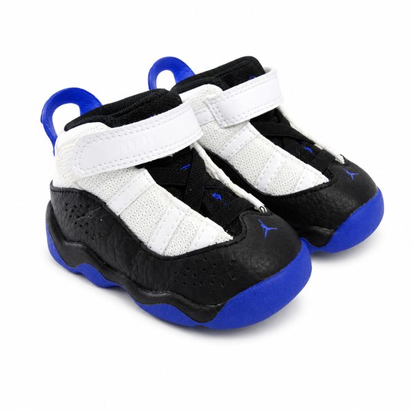 Zapatilla Deportiva Blanca Con Detalles Azul y Negro De Media Caña