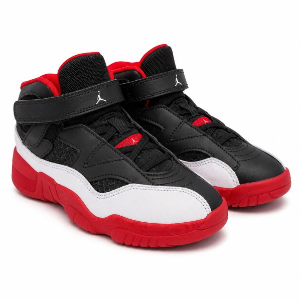 Zapatilla Deportiva Negra Con Detalles Blanco Y Rojo De Media Caña