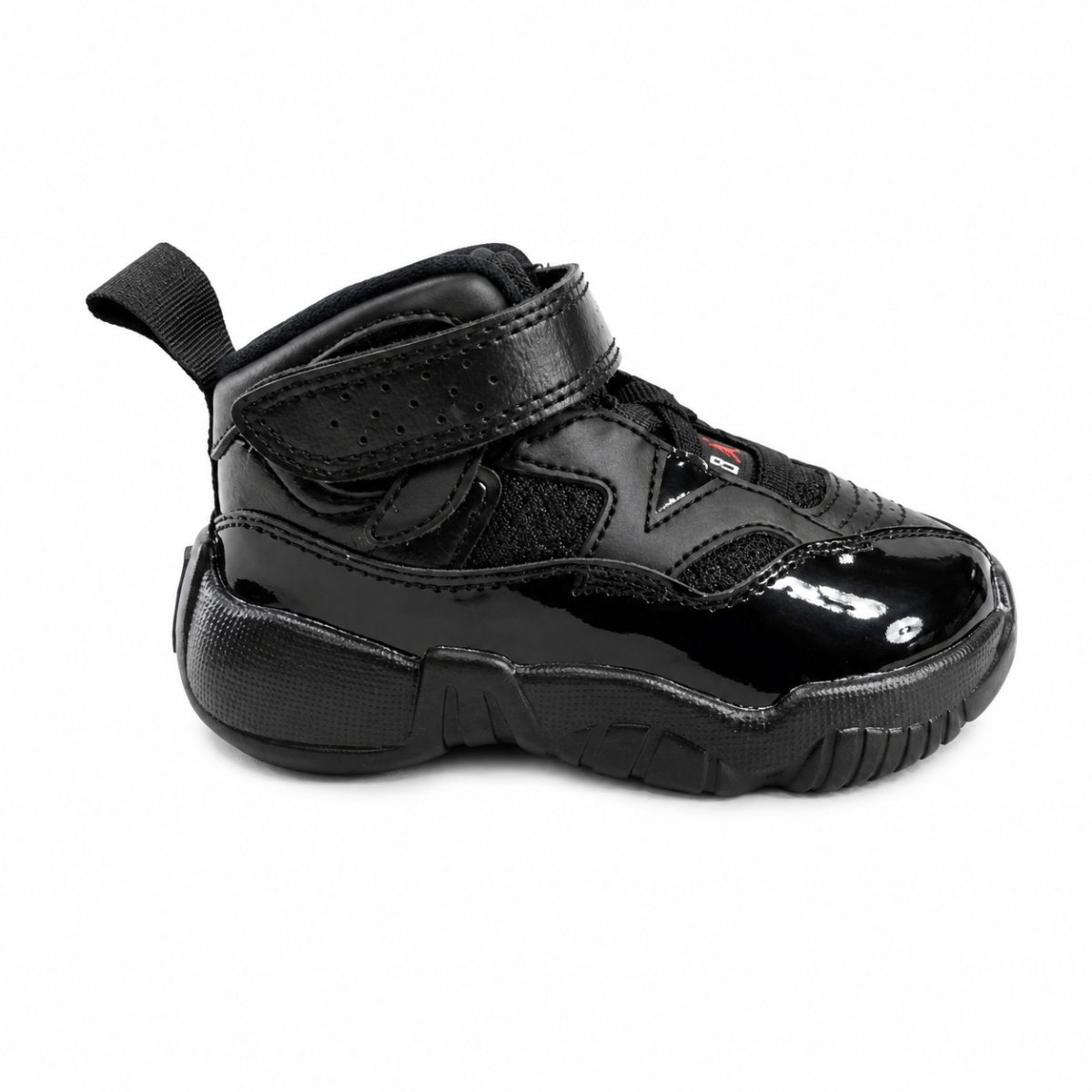 Zapatilla Deportiva Negra Con Detalles En Charol De Media Caña - Imagen 3