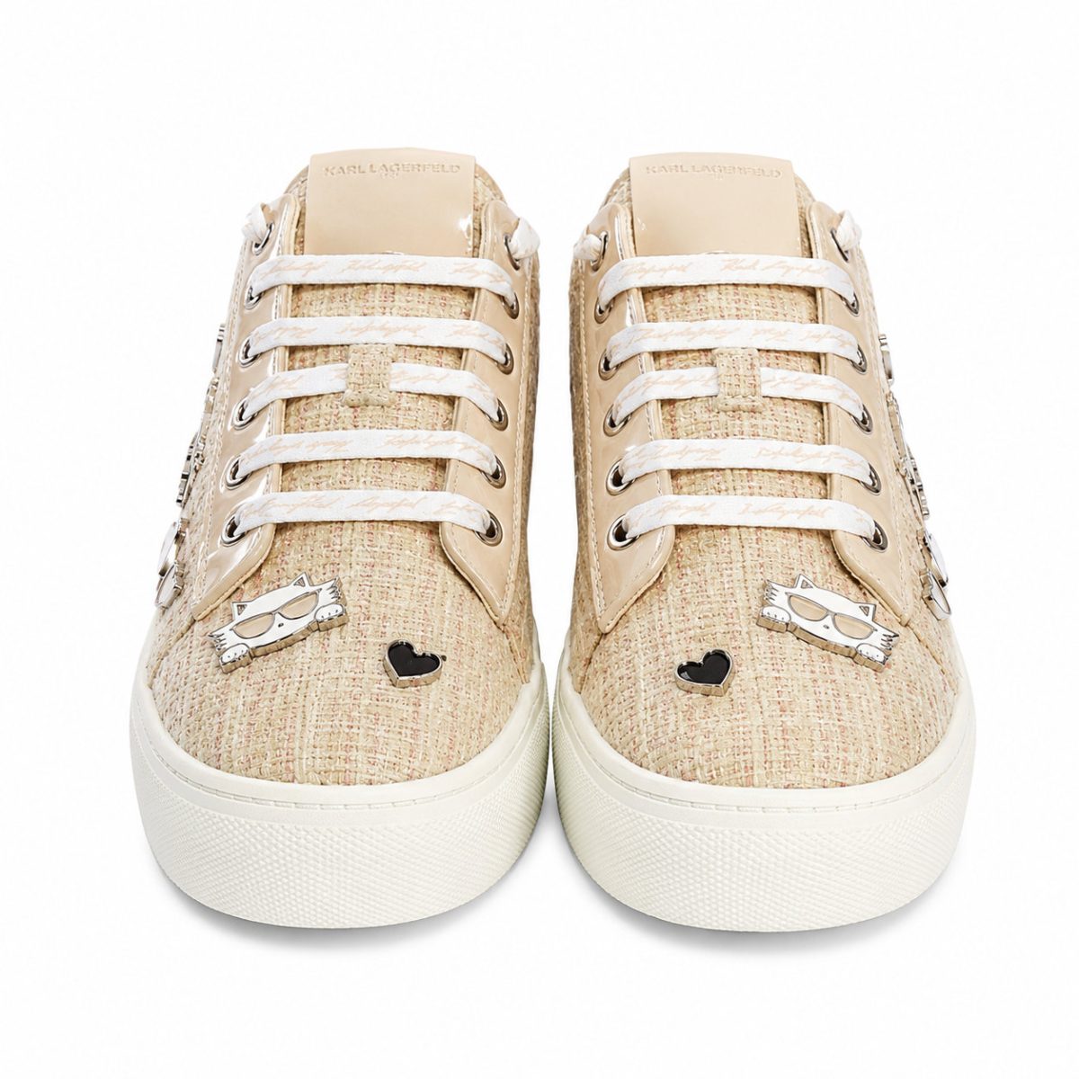 Zapatilla Casual Crema Con Pines Metálicos - Imagen 2