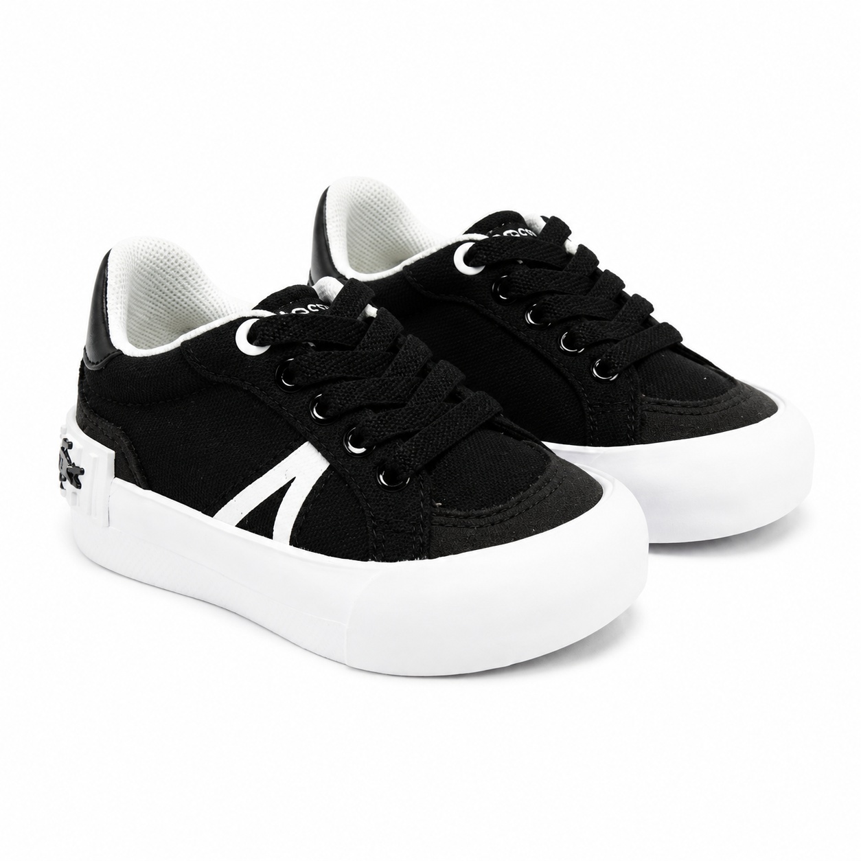 Lacoste L004 Talla 19.5 Zapatilla Casual Clásica Negro - Blanco Con Mini Logo Trasero - Imagen 1