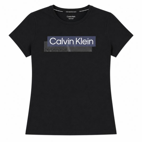 Polera Negra Con Logo Frontal