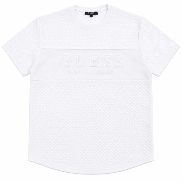 Polera Blanca Texturizada Con Logotipo En Relieve