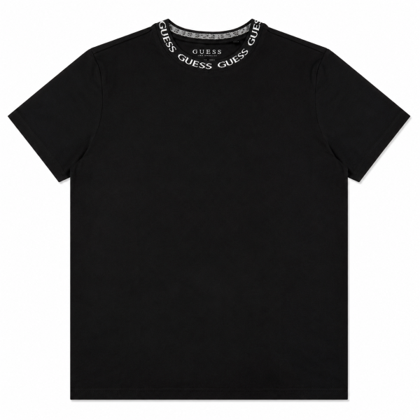 Polera Negra Con Letras En El Cuello