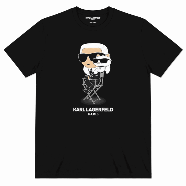 Polera Negra Con Logotipo Frontal Estampado