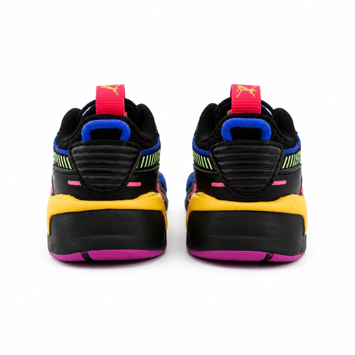 Zapatilla Deportiva Negra Con Detalles En Colores - Imagen 4