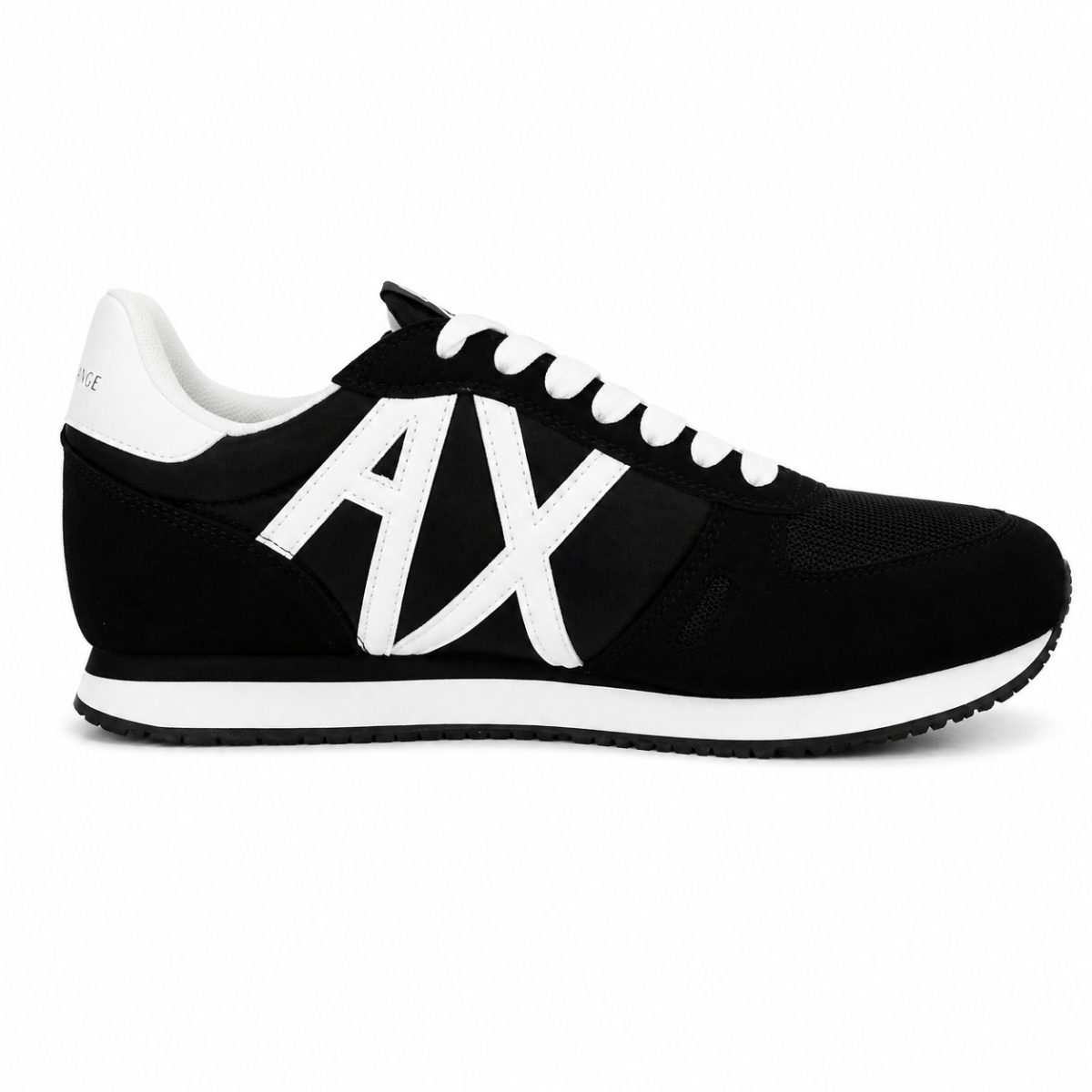 Zapatilla Casual Negra Con Logo Lateral Blanco - Imagen 3
