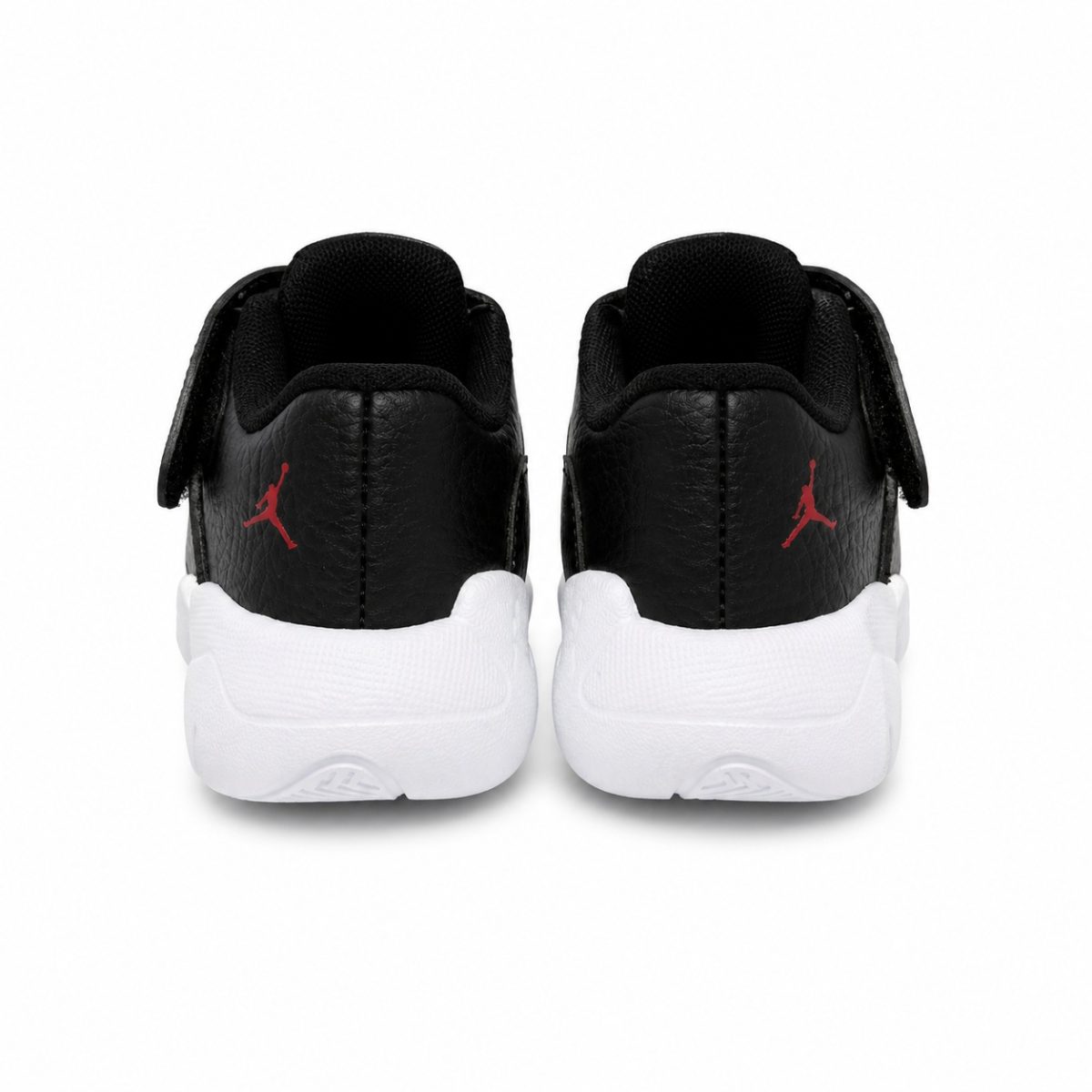 Zapatilla Deportiva Negra - Blanca Con Detalles En Charol - Imagen 4