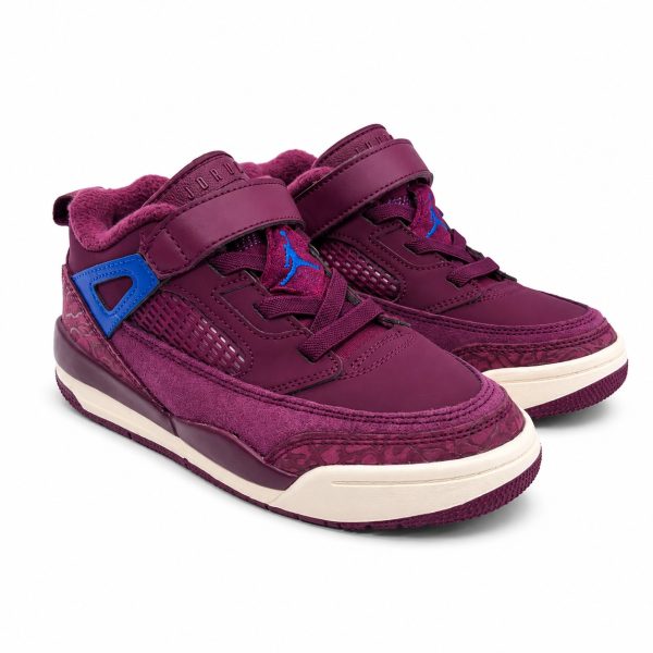 Zapatilla Deportiva Morada Con Detalles Azul De Caña Baja