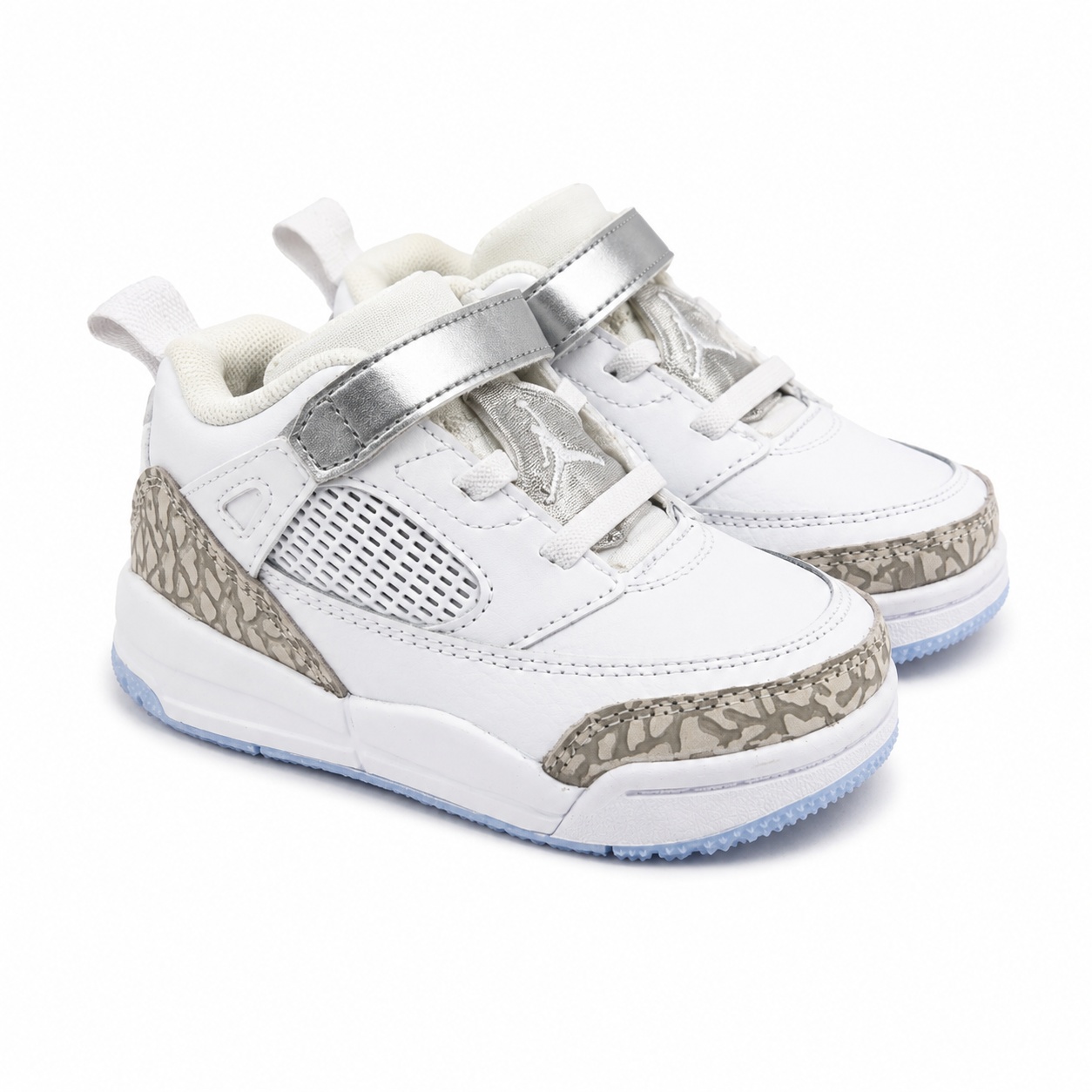Zapatilla Jordan Spizike Low Zapatilla Deportiva Blanca Con Detalles Plateados y Elephant Print De Media Caña - Imagen 1