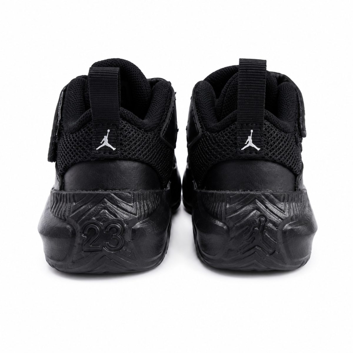 Zapatilla Deportiva Negra Con Detalles Blancos - Imagen 4