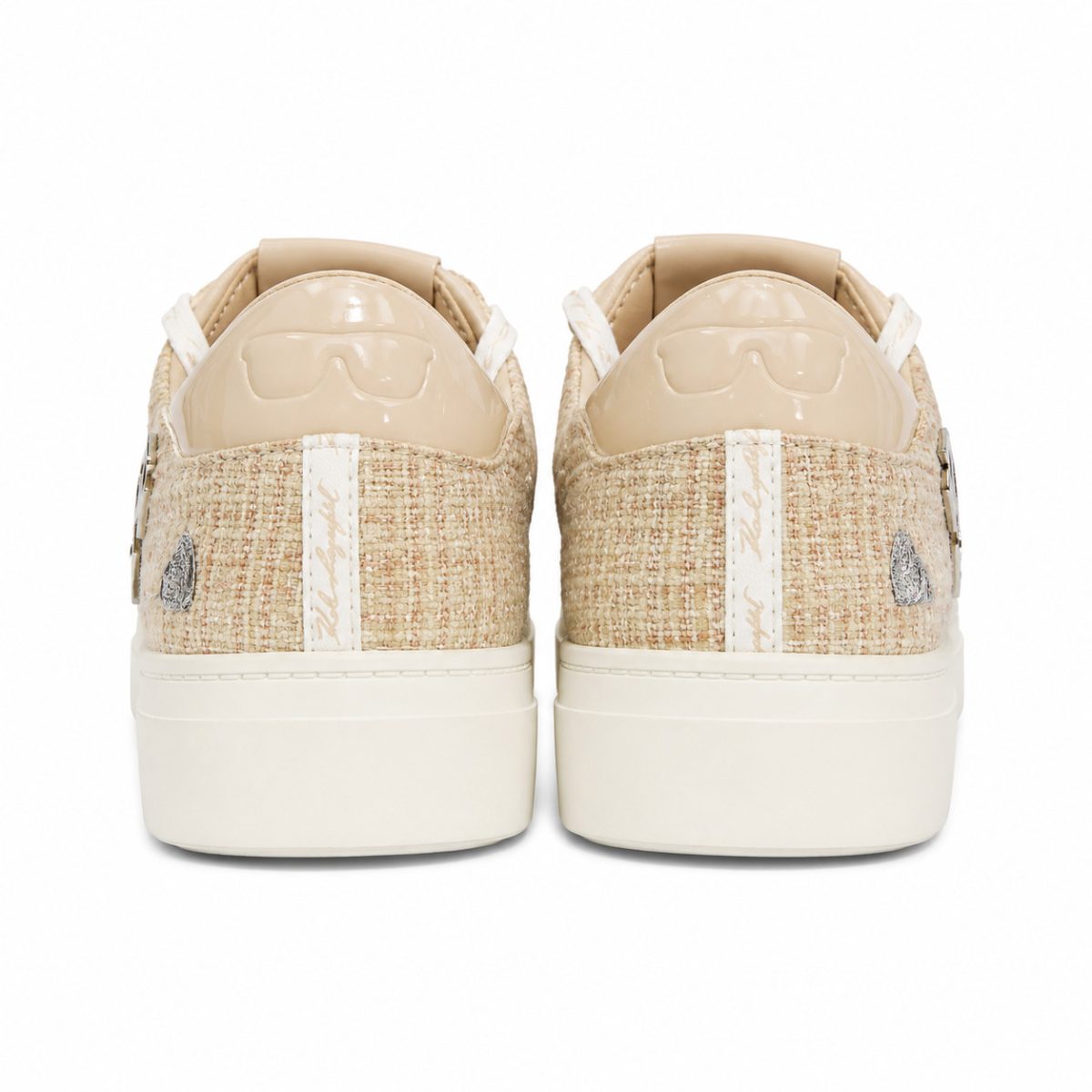 Zapatilla Casual Crema Con Pines Metálicos - Imagen 4